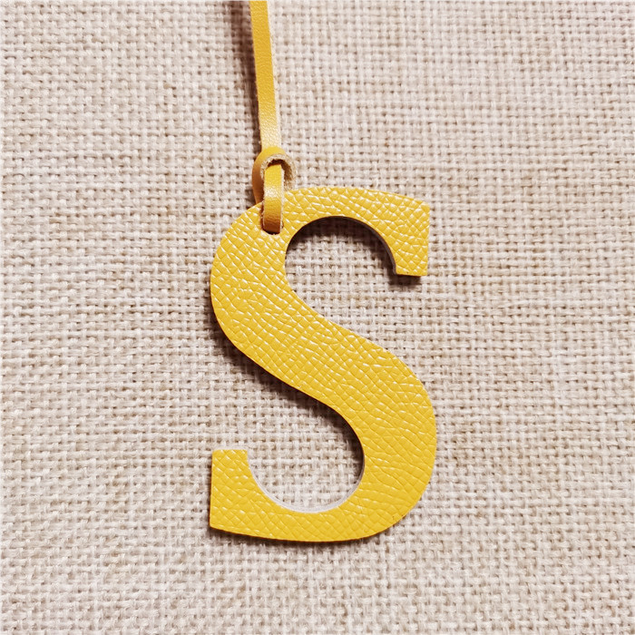 English Letter O P Q R S T Alp – Monogram Keychain Leather recenzja i cena