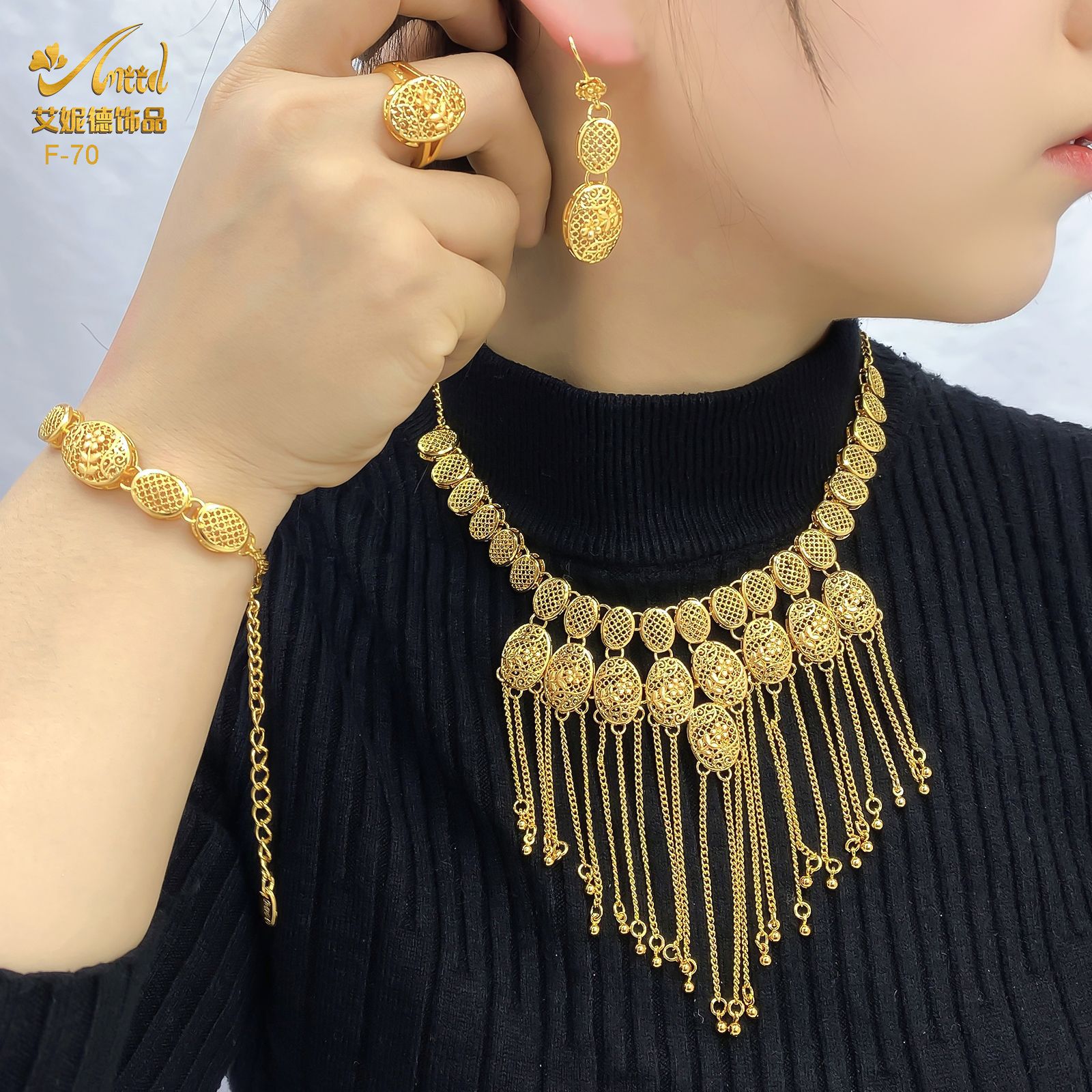 Wedding Women Heart Tassel 4-P – Coordinates Bracelet recenzja i cena