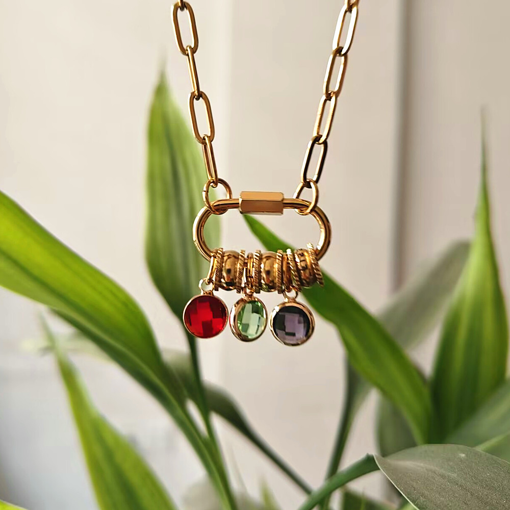 Custom Carabiner Name Charm Ne – Birth Flower Necklace recenzja i cena